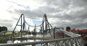 Colossus VS Sik: The 10 Inversion Rollercoasters
