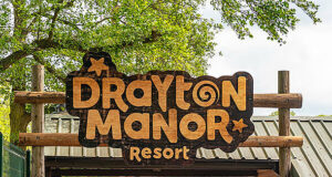 Drayton Manor: Exclusive Annual Pass Holders Day Drayton Manor Entrance