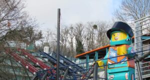 Minifigure Speedway: Opening from 12.30pm on 29th March at Legoland Windsor Minifigure Speedway: Construction Update