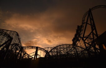 The Ultimate UK Theme Park Road Trip: Must-Visit Parks and Routes