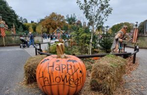 Screams, Spooks and Rollercoasters – A Halloween Poem for UK Theme Parks