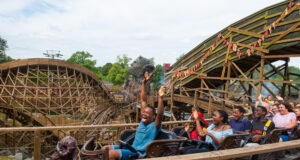 Planning a UK Theme Park Trip for Large Groups