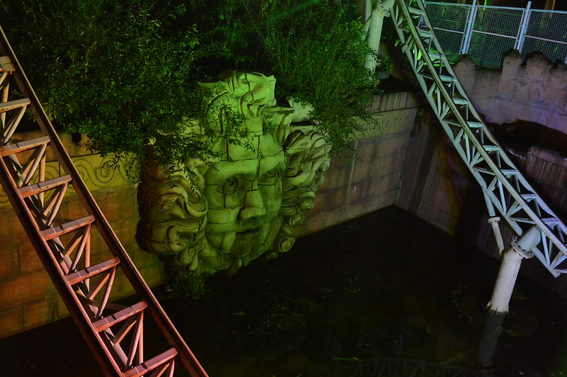 Colossus at Thorpe Park in the Dark