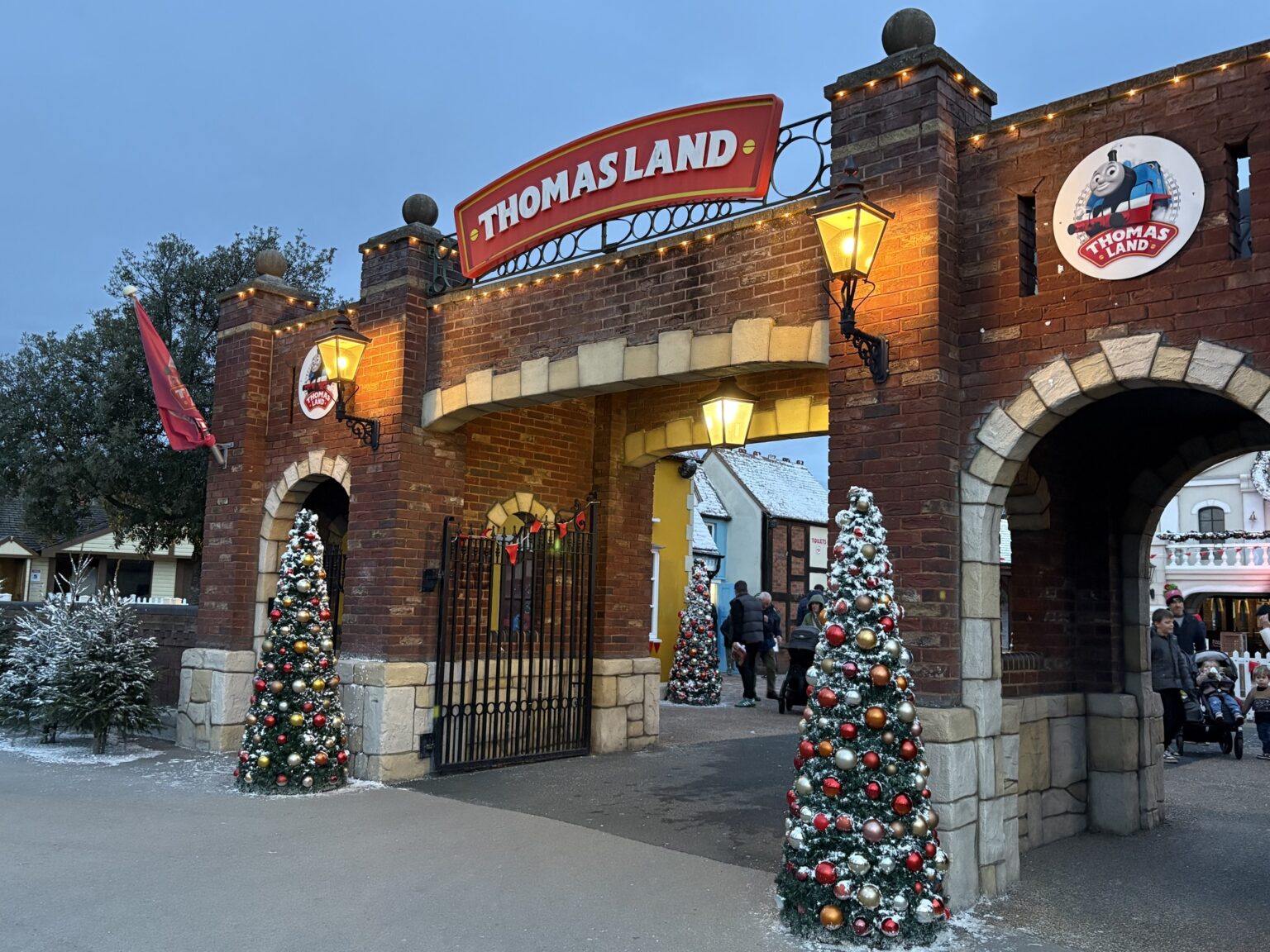 drayton-manor-at-christmas-2025-10-magical-festive-photos