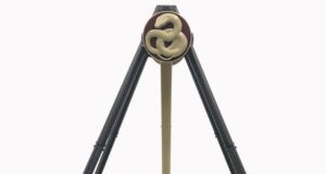 The £250 Aviktas Gyroswing Model That Collectors Will Love Three‑legged mechanical sculpture with a circular knot at the top and a central column, on a display base labeled AVIKTAS.