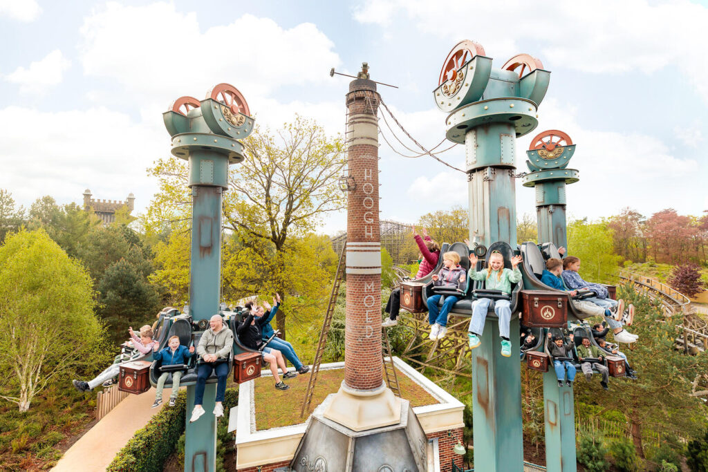 Drop tower attraction Hooghmoed opens at Efteling