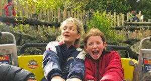 UK’s Social Media Ban for Under-16s: What It Means for Young Theme Park Fans