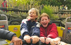 UK’s Social Media Ban for Under-16s: What It Means for Young Theme Park Fans